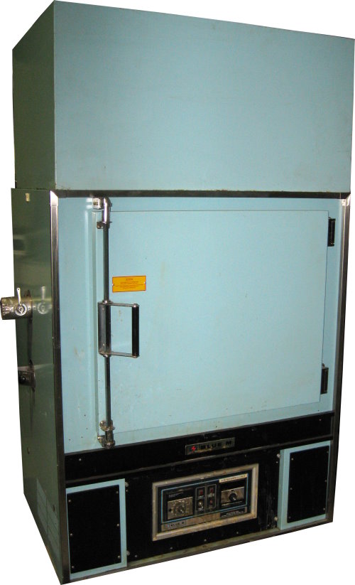 Used BLUE M DC-256C Industrial Ovens, Batch Ovens, Curing Ovens, Heat Treat Ovens, Powder Coating Ovens