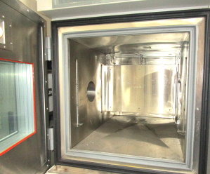 Used CSZ Z-8-1-1-H/AC Production Chambers, Temperature Chambers
